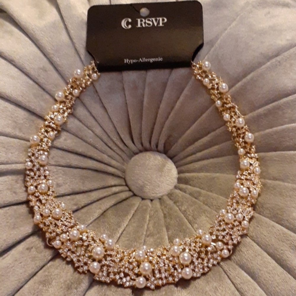 White Ivory Diamond Gold Necklace